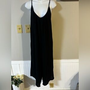 Black Sleeveless V-Neck Maxi Jumpsuit